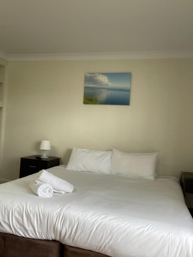 Siesta Villa จินดาไบน์ ภายนอก รูปภาพ