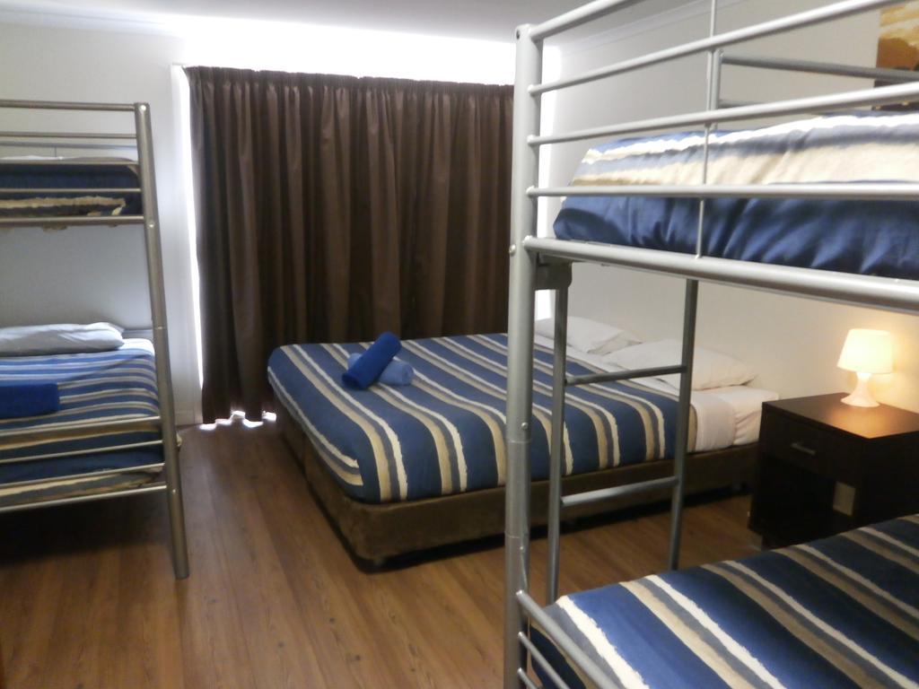 Siesta Villa จินดาไบน์ ภายนอก รูปภาพ